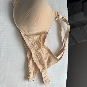 Maidenform Cream Full-Coverage Bra with Lace